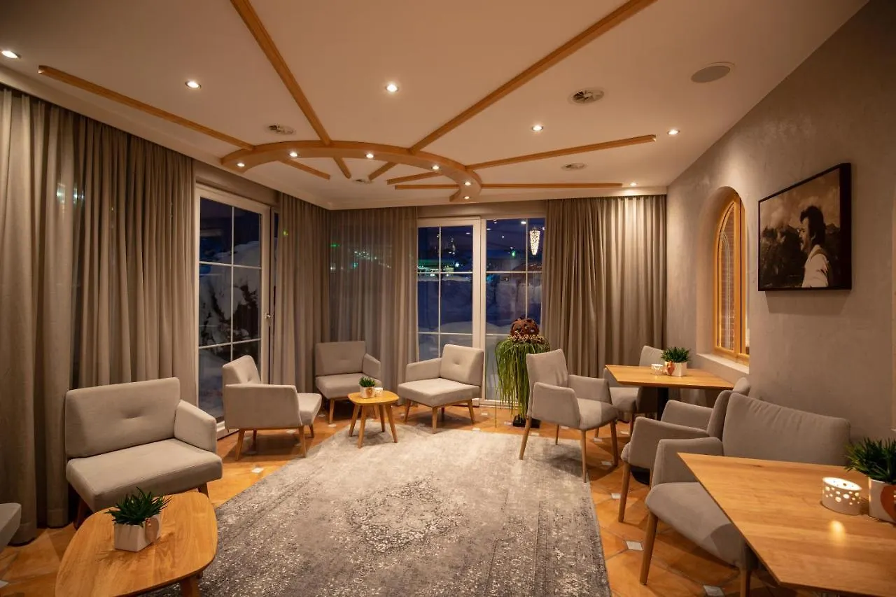 The Hotel - Himmlisch Wohlfuhlen Ischgl Austria